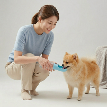 Gridn Portable 3-in-1 Pet Water Bottle with Integrated Temperature Indicator - Universal Travel Dog Cup